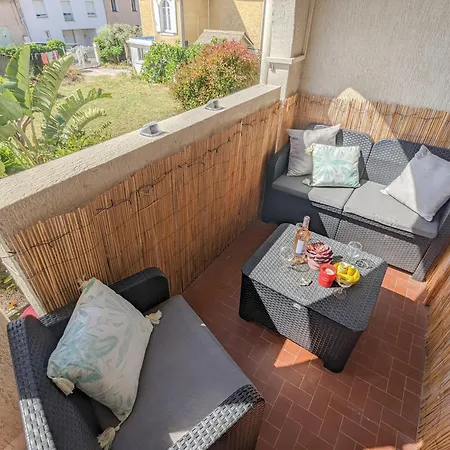 Special Couple - Lit Queen Size - Netflix - Climatisation - Terasse Plein Sud - 2 Min Centre-Ville - 6 Min Mer - Parking Prive - Offre Speciale